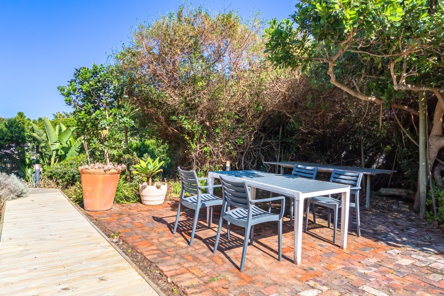 4 Bedroom Property for Sale in Keurboomstrand Western Cape